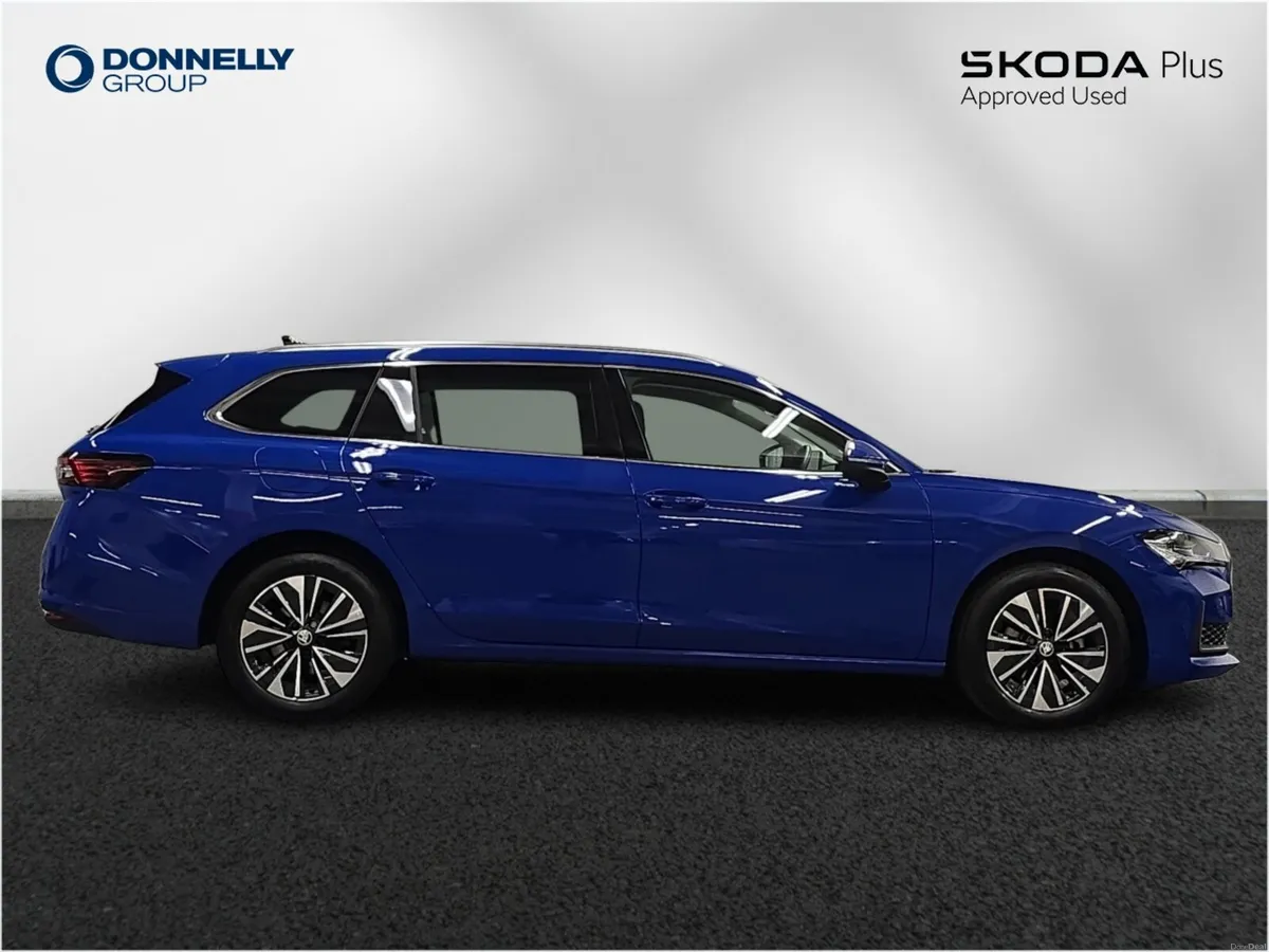 Skoda SUPERB Diesel Estate SE Technology - Image 4