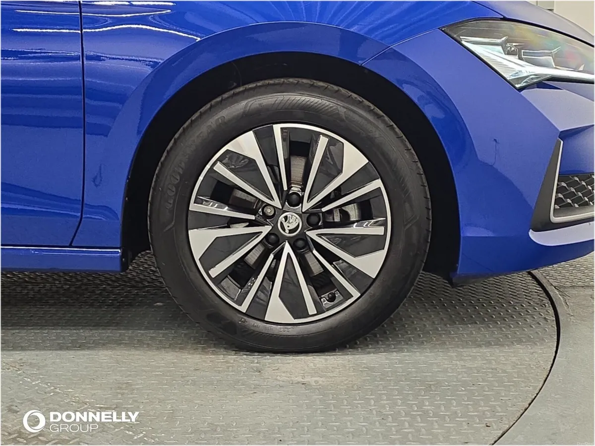 Skoda SUPERB Diesel Estate SE Technology - Image 5