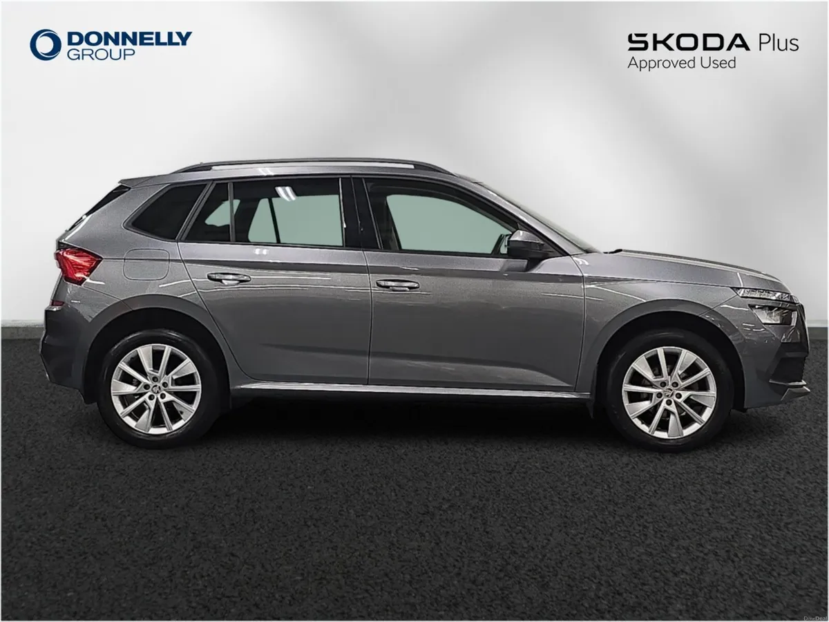 Skoda KAMIQ Hatchback SE Drive - Image 4