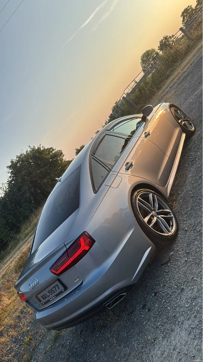 Audi A6 S-Line Ultra Black Edition - Image 6