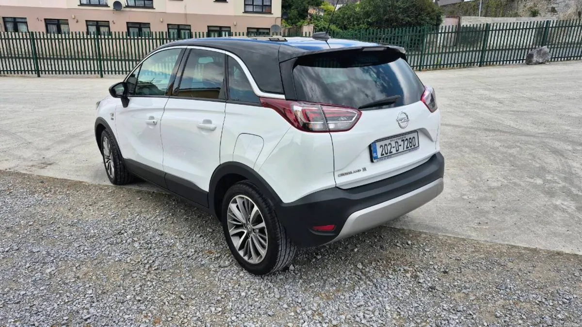Car - Image 5