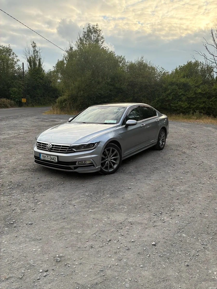 Volkswagen Passat 2.0 Tdi R-Line Edition - Image 3