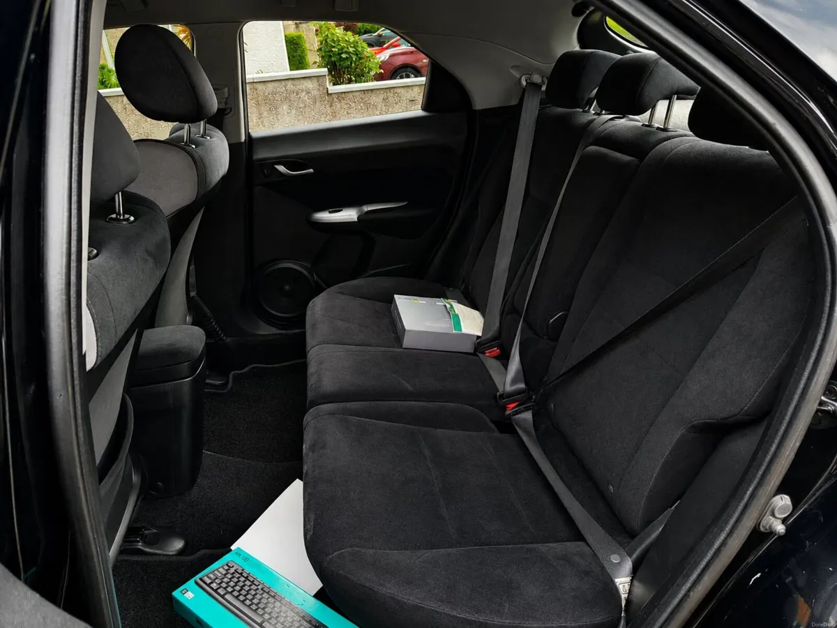 HONDA CIVIC 1.4 I SE 5 DOOR 5DR - NCT 03/27 - Image 3