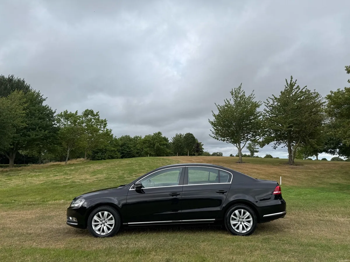 2011 Volkswagen Passat 1,4tsi automatic only 108km - Image 2
