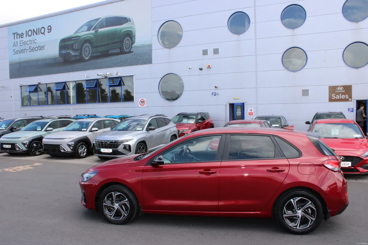 Hyundai i30 2021 - Image 2