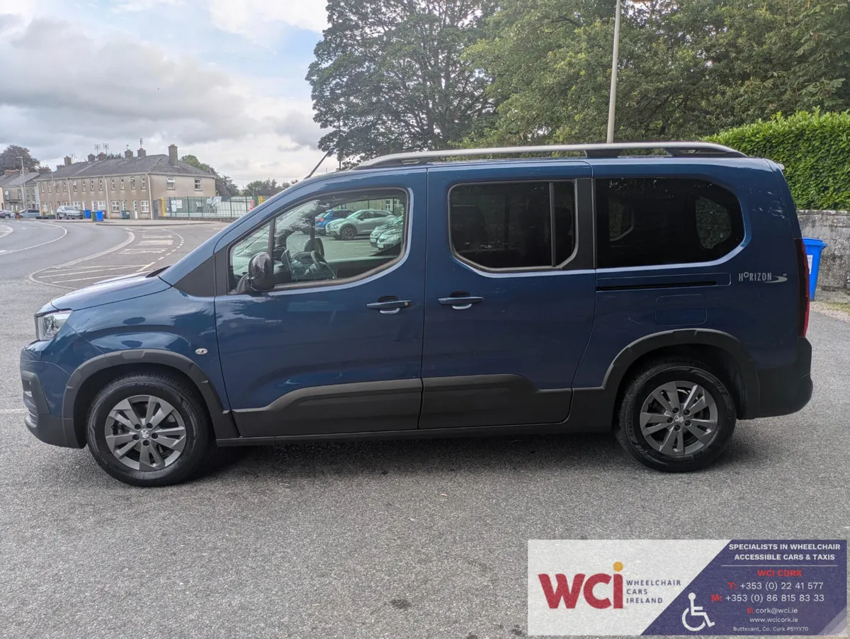 Wheelchair Accessible - Peugeot Rifter 2022 - Image 5