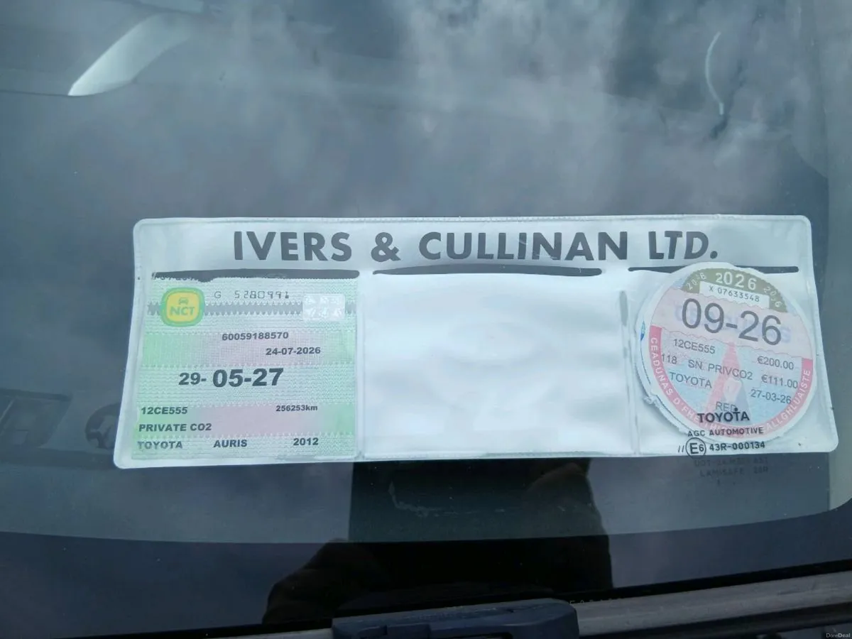 12 TOYOTA AURIS 1.4 DIESEL NEW NCT TILL 05/27 - Image 5
