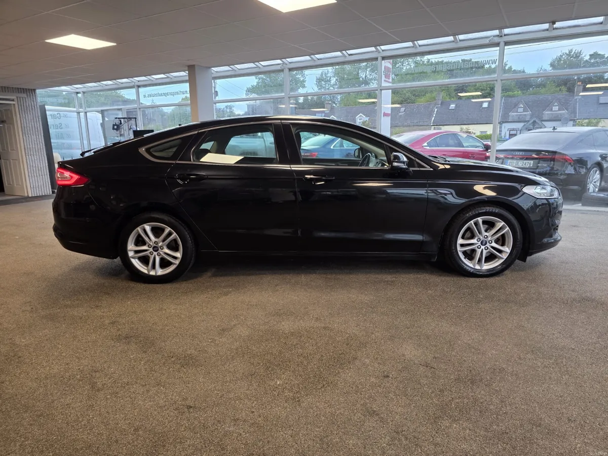 Ford Mondeo Zetec 2.0 TDCI 150 ps 2018 - Image 5