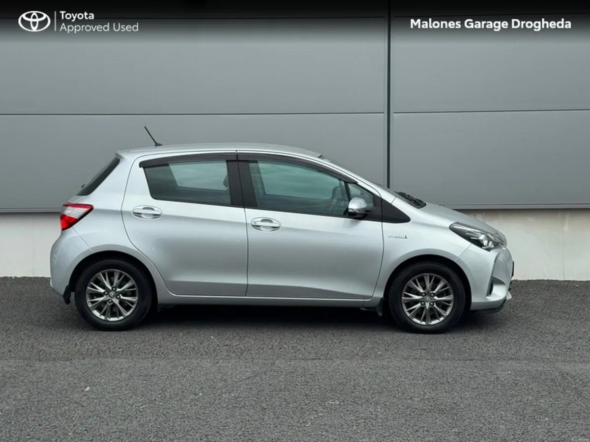 Toyota Yaris HY HYBRID 5DR LUNA 4DR AUTO - Image 3