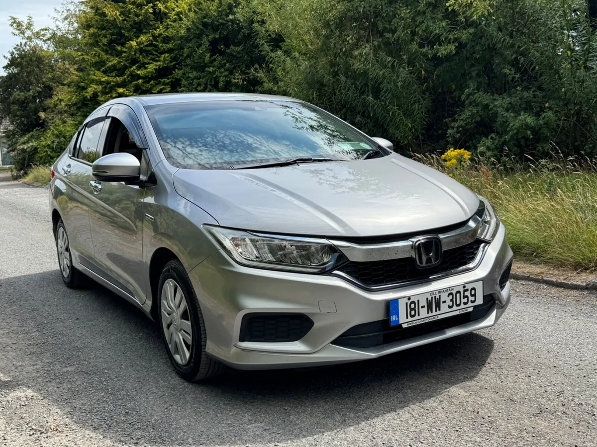 18 Honda Grace 1.5 Hybrid Automatic - Image 1
