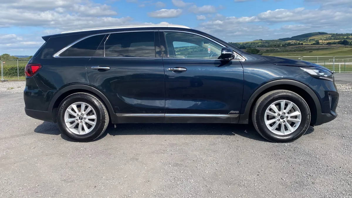 Kia Sorento 2018 K3 4WD  7 seaters - Image 2