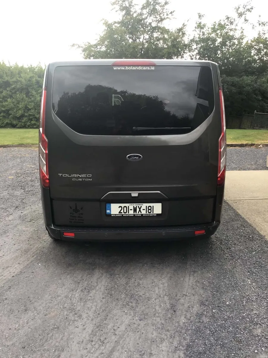 Ford Tourneo  Titanium - Image 4