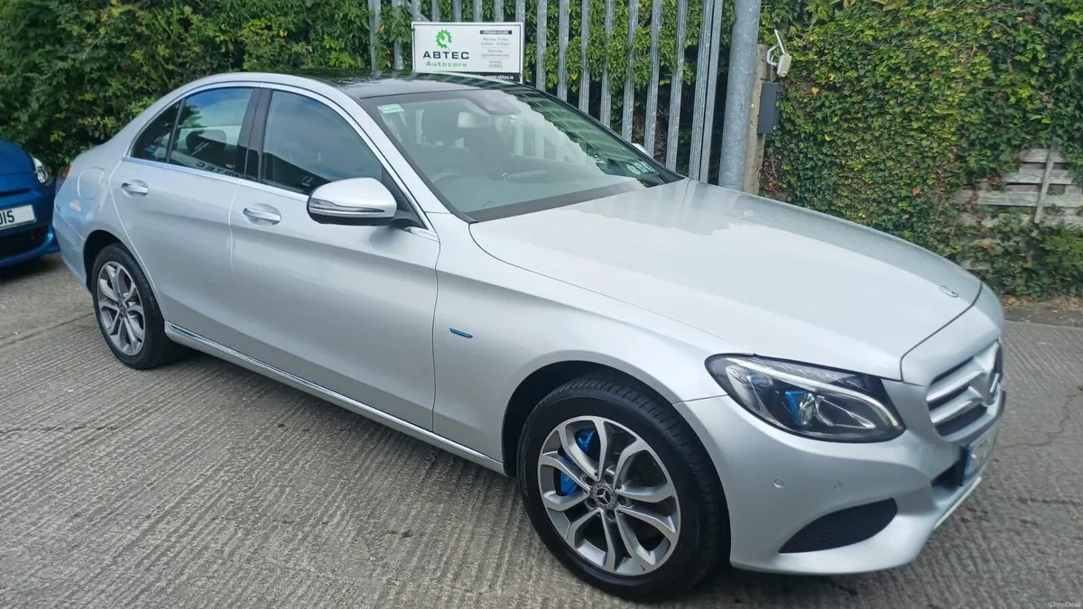 Mercedes-Benz C-Class 2017 - Image 2