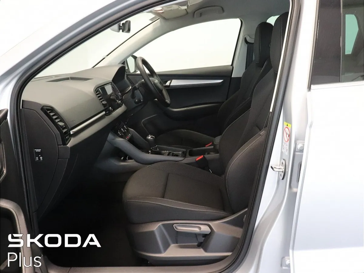 Skoda Karoq SELECTION 2.0TDI 115HP - Image 4