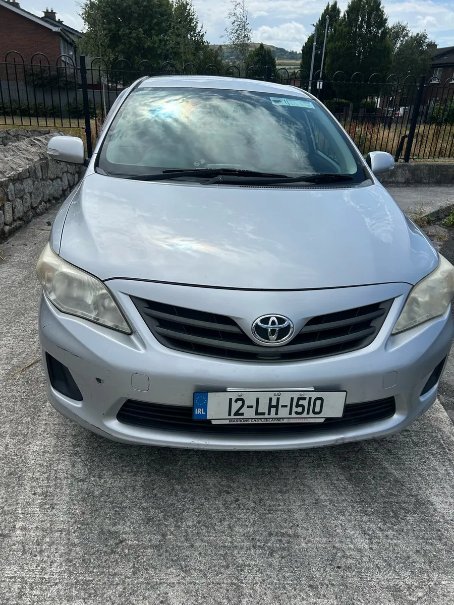 Toyota corrolla - Image 4