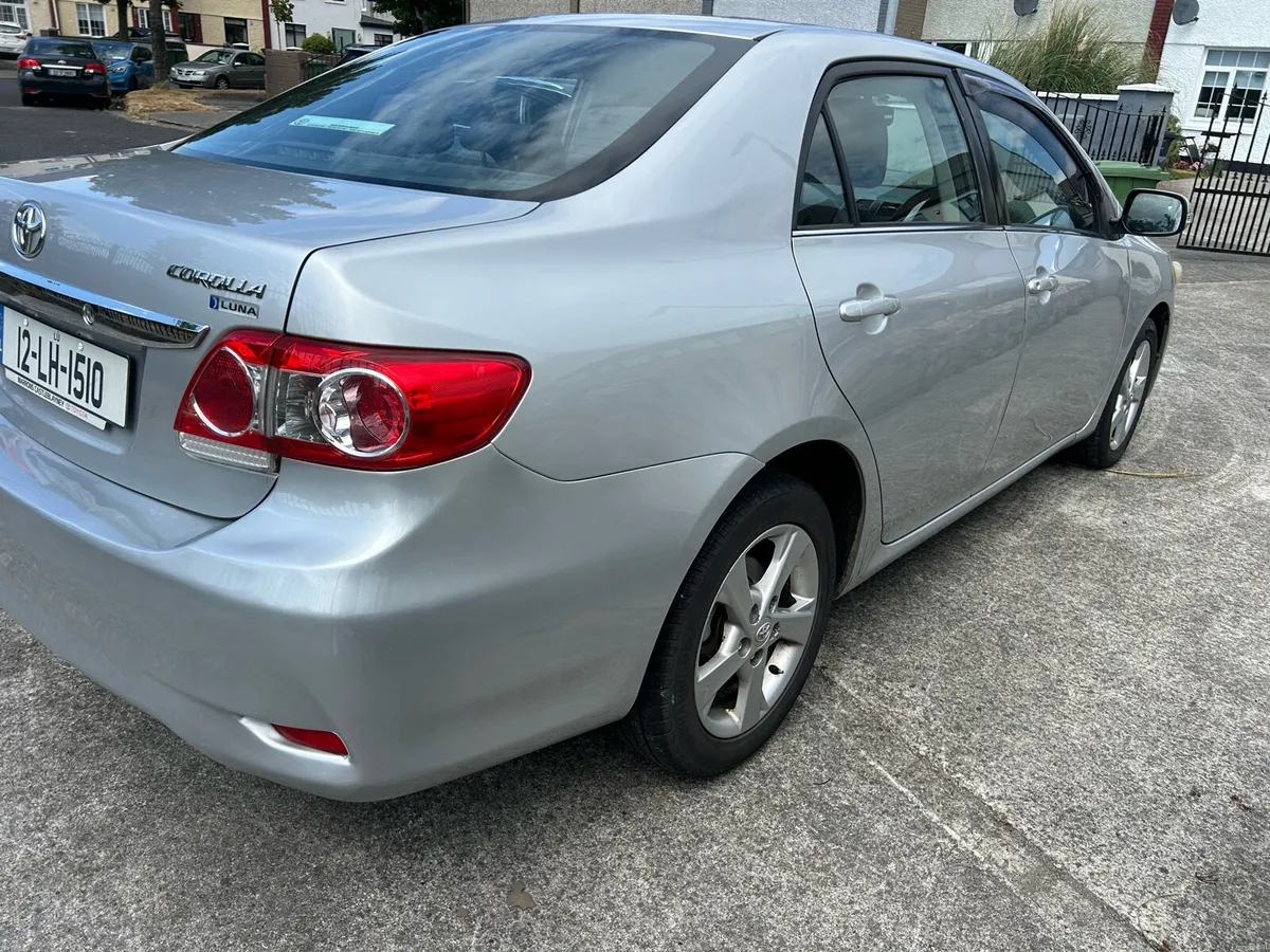 Toyota corrolla - Image 6
