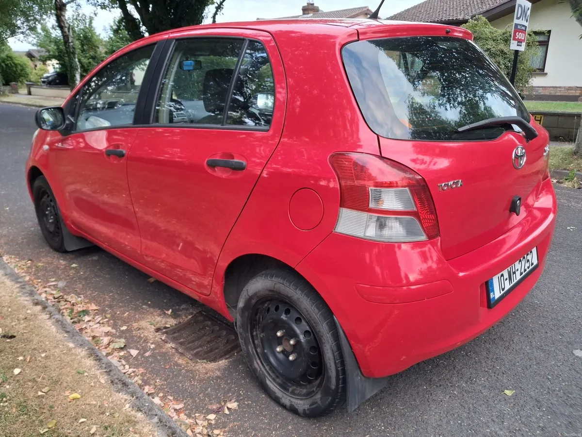 Toyota Yaris 2010 - Image 5