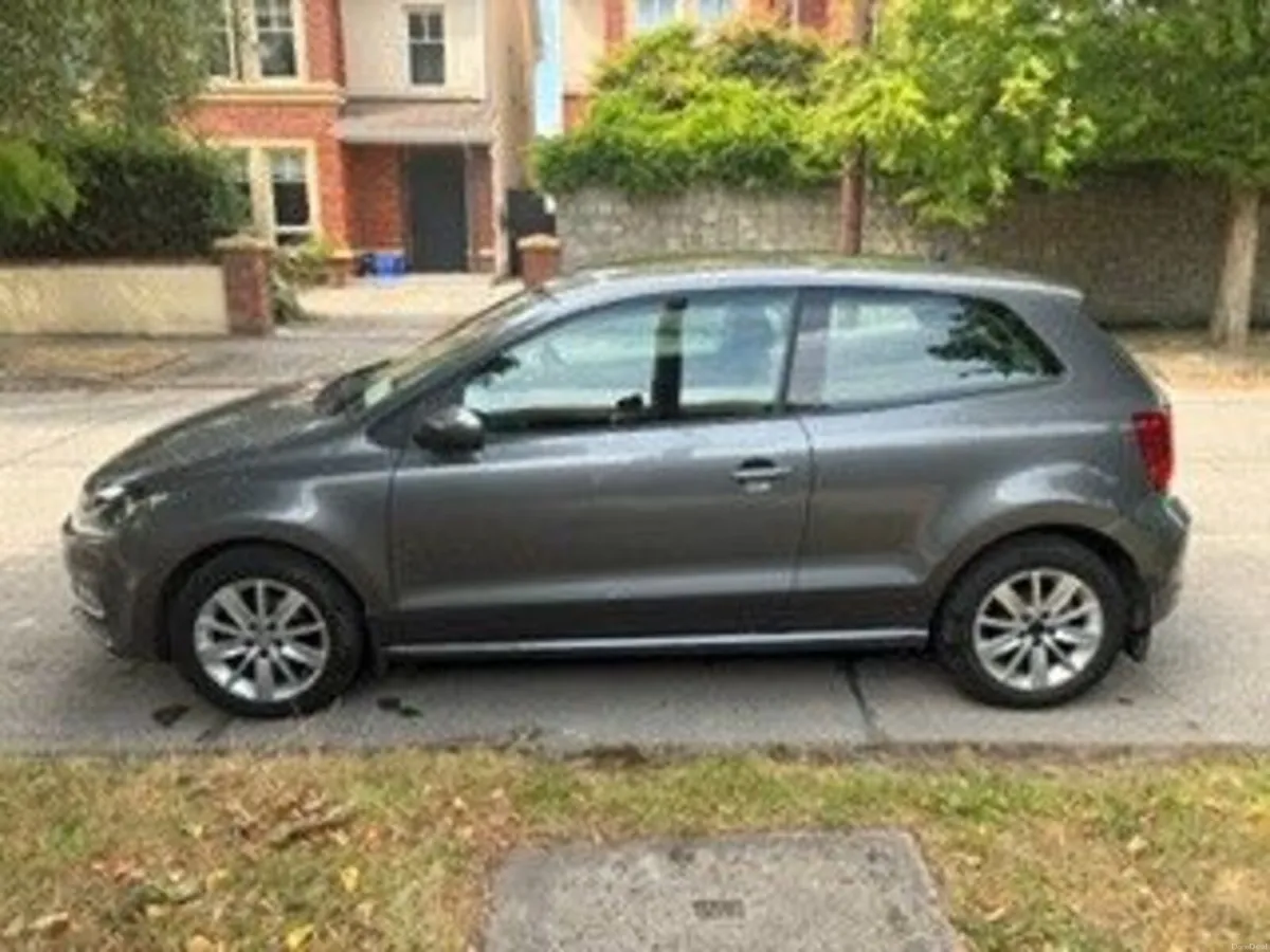 Volkswagen Polo BlueMotion Technology 2015 - Image 3