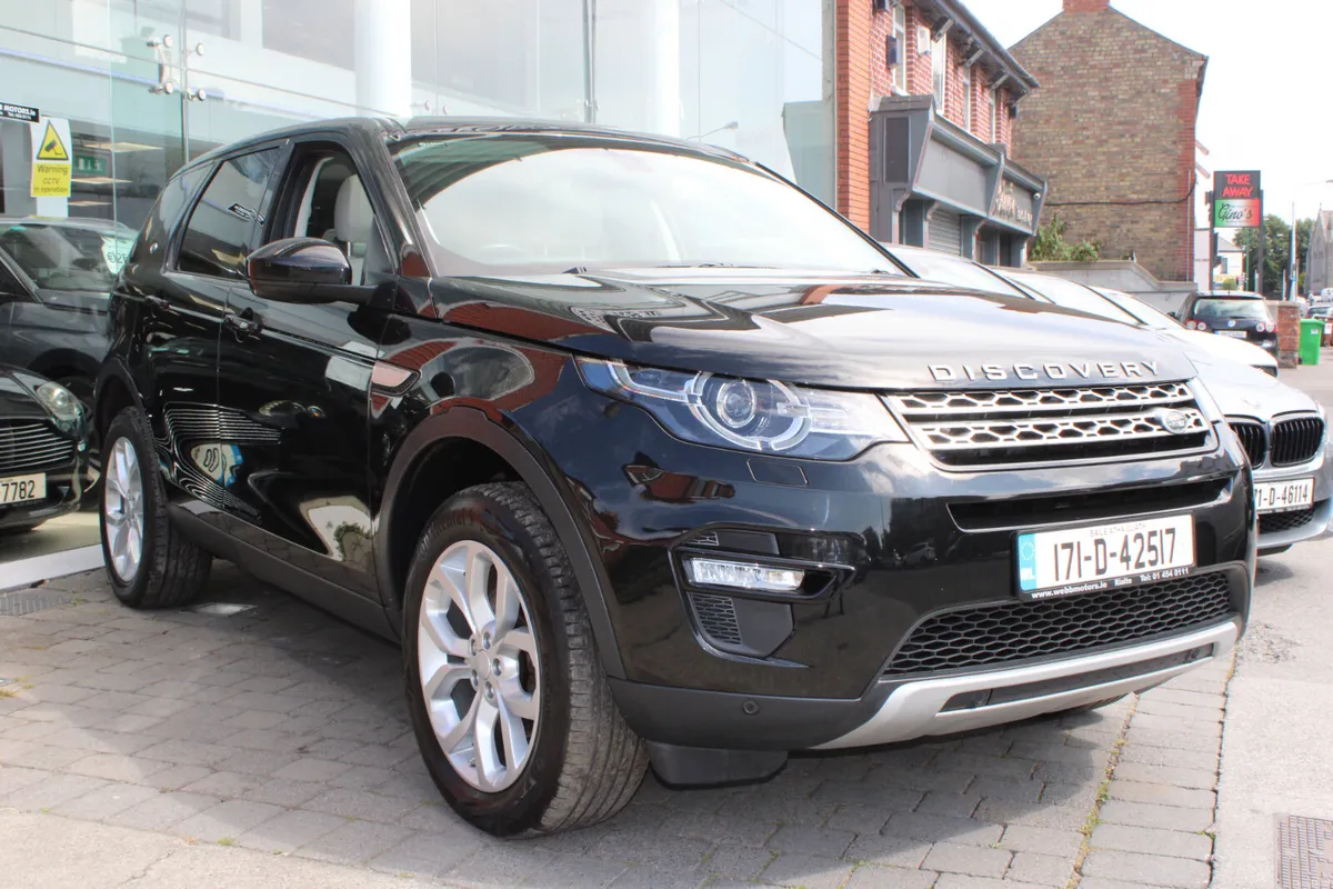 DISCOVERY SPORT - HSE - 7 SEAT - AUTO - PAN ROOF - Image 1