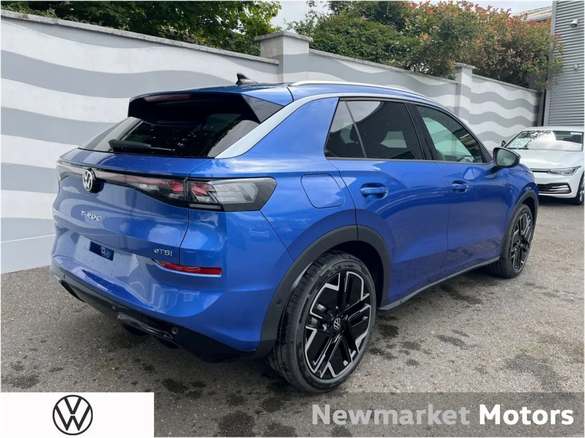 Volkswagen T-Roc R-LINE PLUS 1.5TSI 150BHP DSG AUT - Image 4