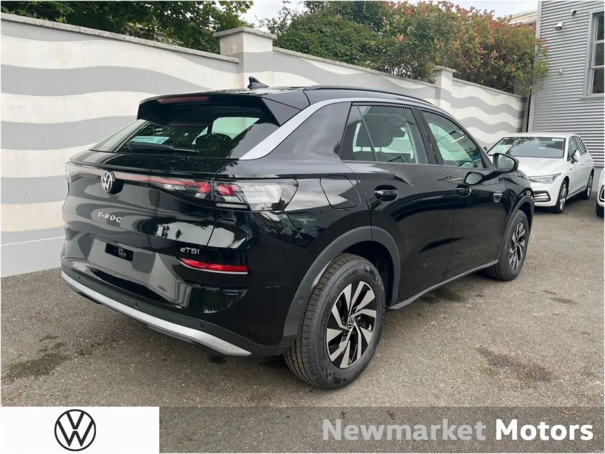 Volkswagen T-Roc LIFE PLUS 116BHP MHEV AUTOMATIC 1 - Image 4