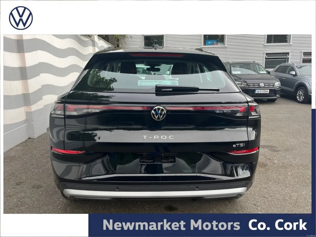 Volkswagen T-Roc LIFE PLUS 116BHP MHEV AUTOMATIC 1 - Image 6