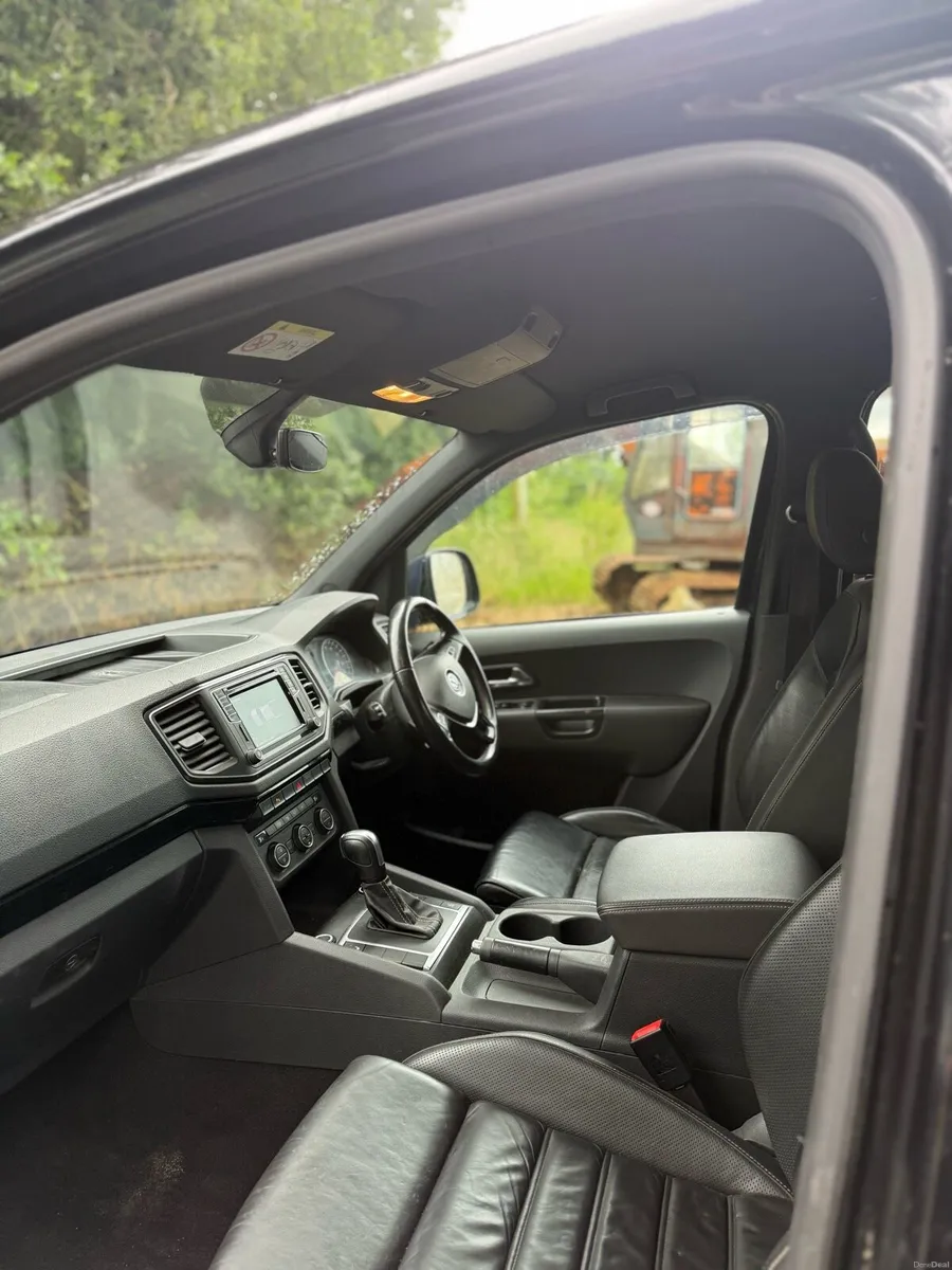 Volkswagen amarok - Image 6