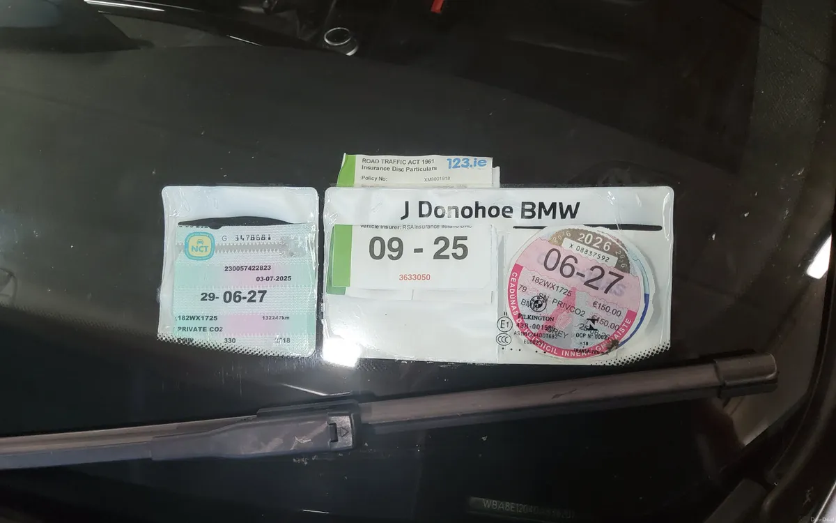 BMW 3-Series 2018 - Image 4