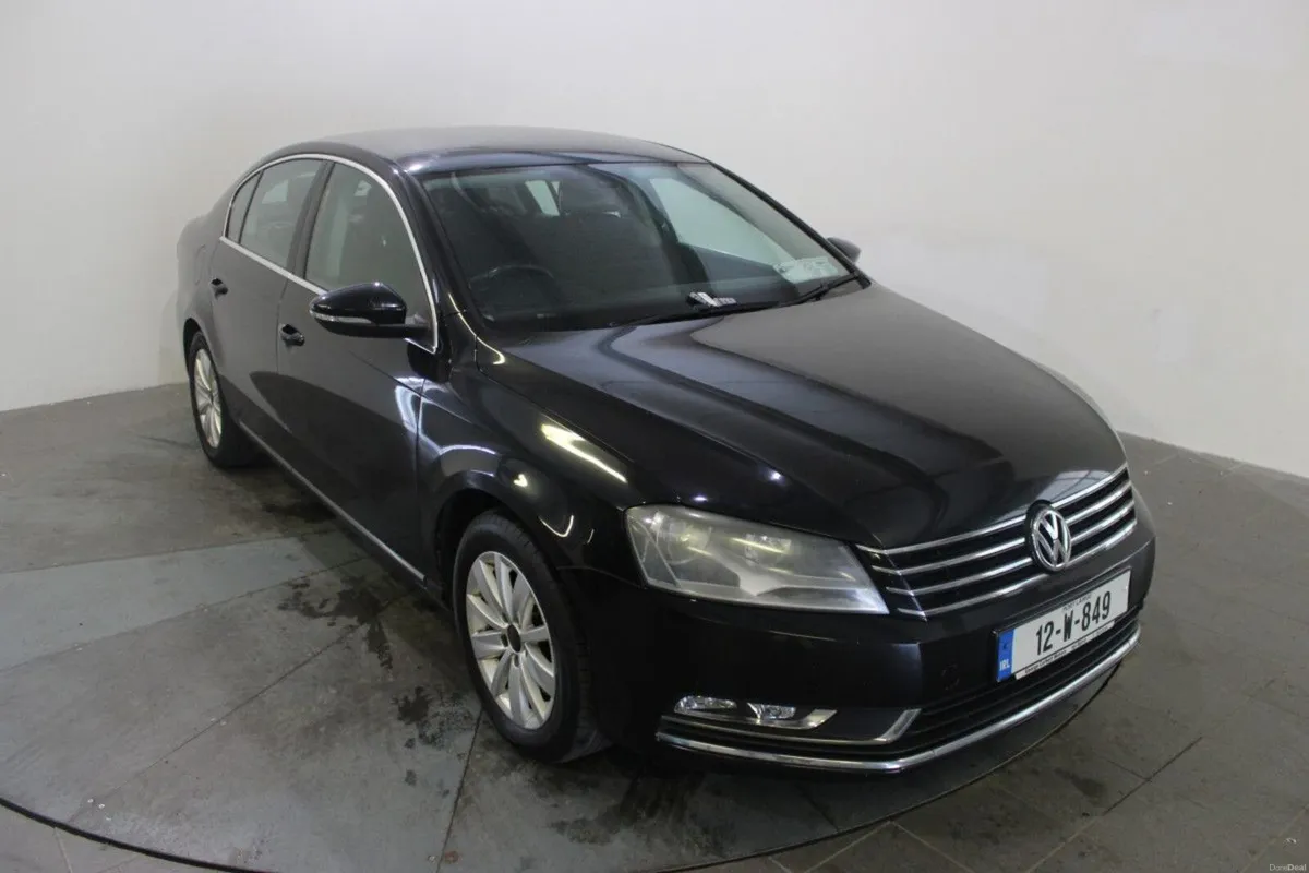 Volkswagen Passat 1.6 TDI COMFORTLINE - TENDER 32 - Image 1