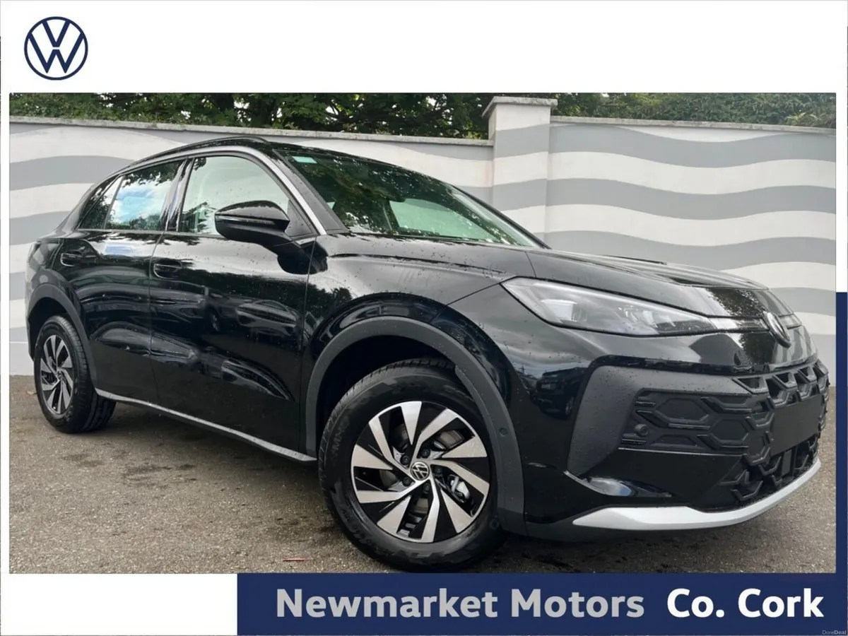 Volkswagen T-Roc LIFE PLUS 1.5TSI AUTOMATIC MHEV 1 - Image 1