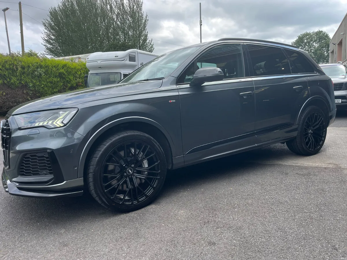 Audi Q7 2021**S-Line Tfsi E**55kw bigger**KITTED** - Image 3