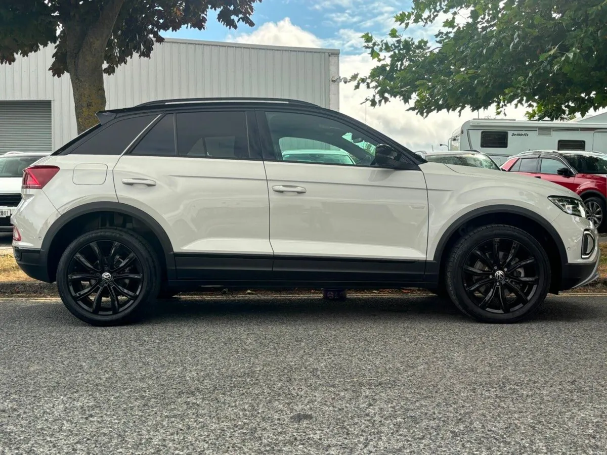 Volkswagen T-Roc STYLE BLACK PACK TDI AUTO 12 MONT - Image 5
