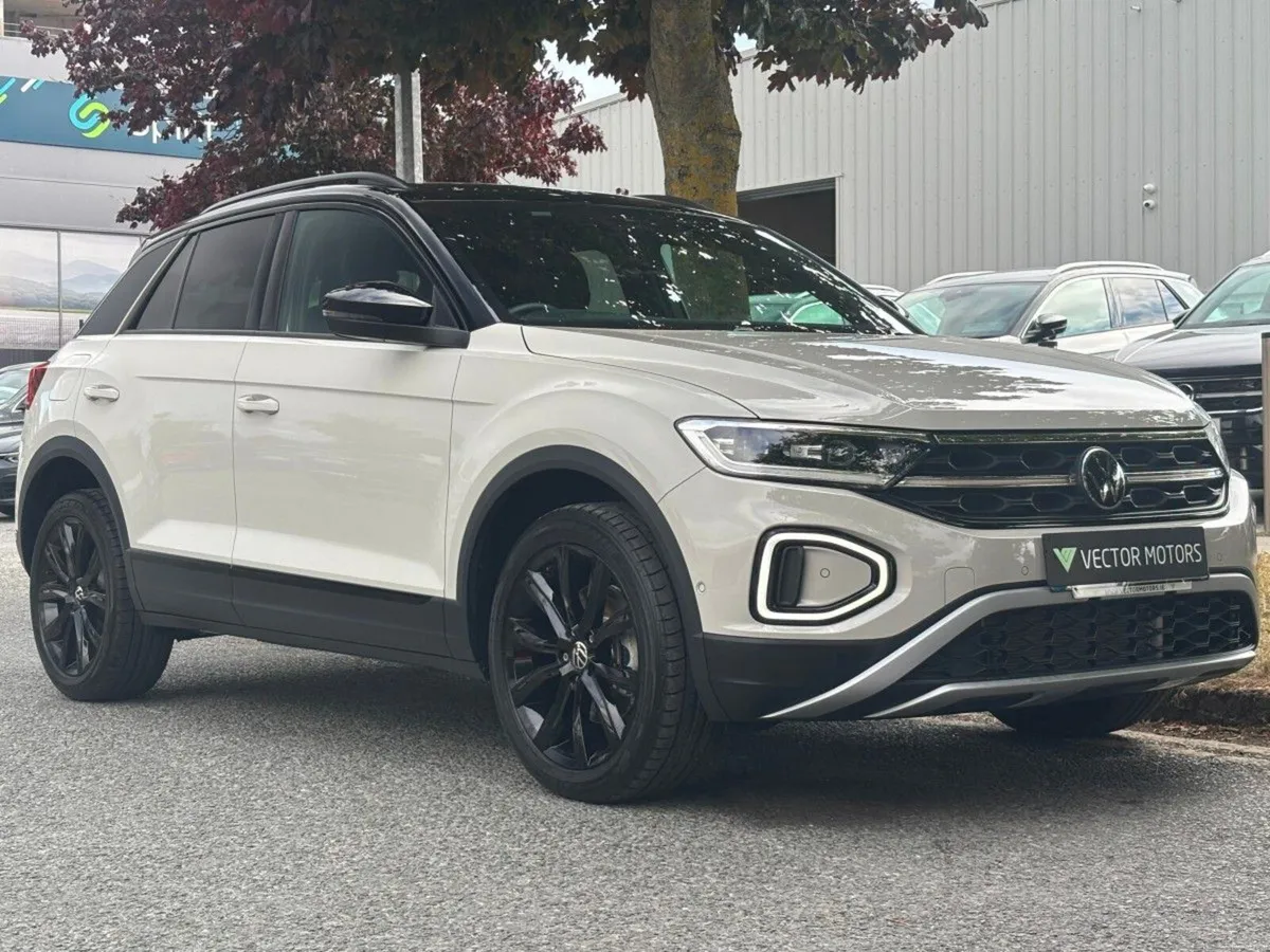 Volkswagen T-Roc STYLE BLACK PACK TDI AUTO 12 MONT - Image 1