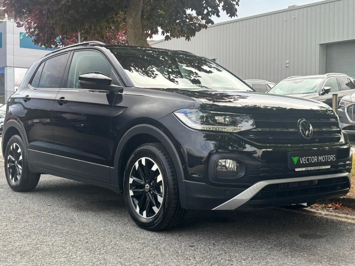 Volkswagen T-Cross 1.0 TSI AUTO - Image 1