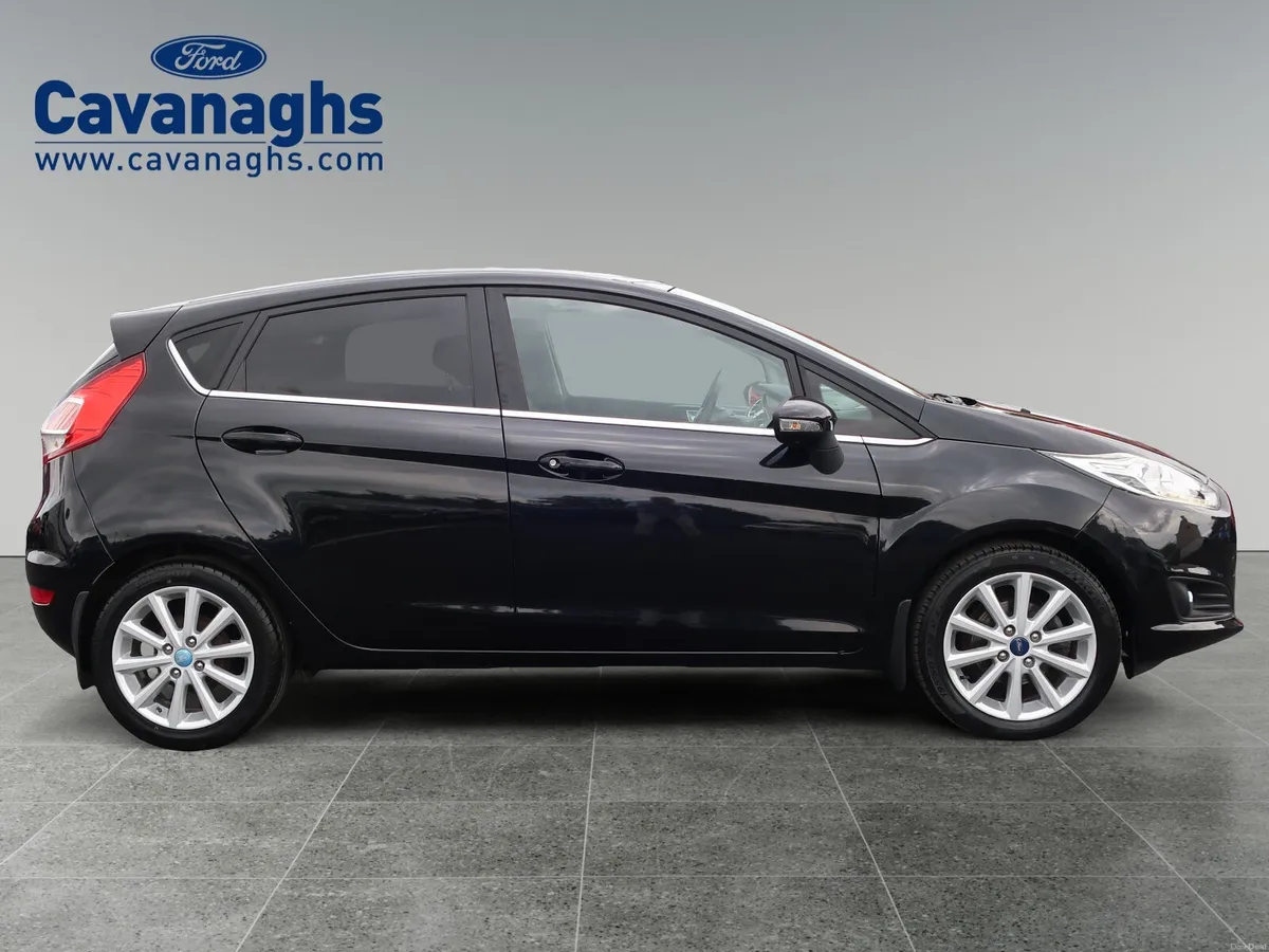 2016 Ford Fiesta  1.0L ZETEC ECOBOOST 100PS 5DR - Image 5