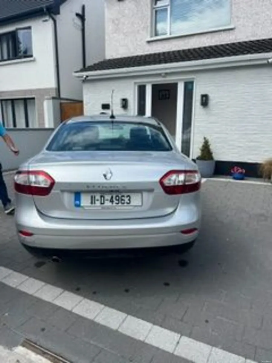 Renault Fluence 2011 - Image 3