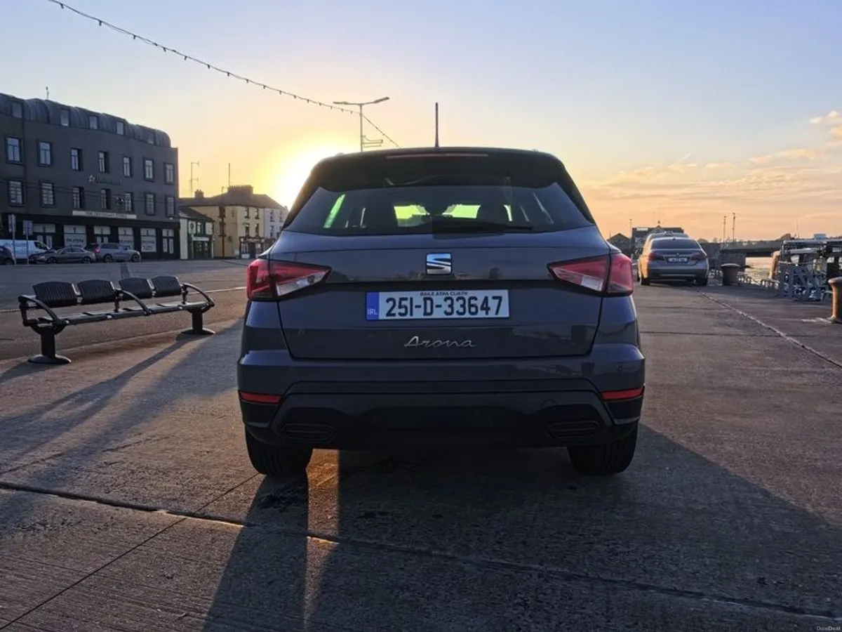 2025 Seat Arona - Image 5
