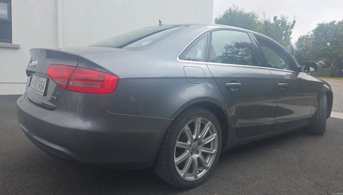 Audi A4 2014 - Image 2