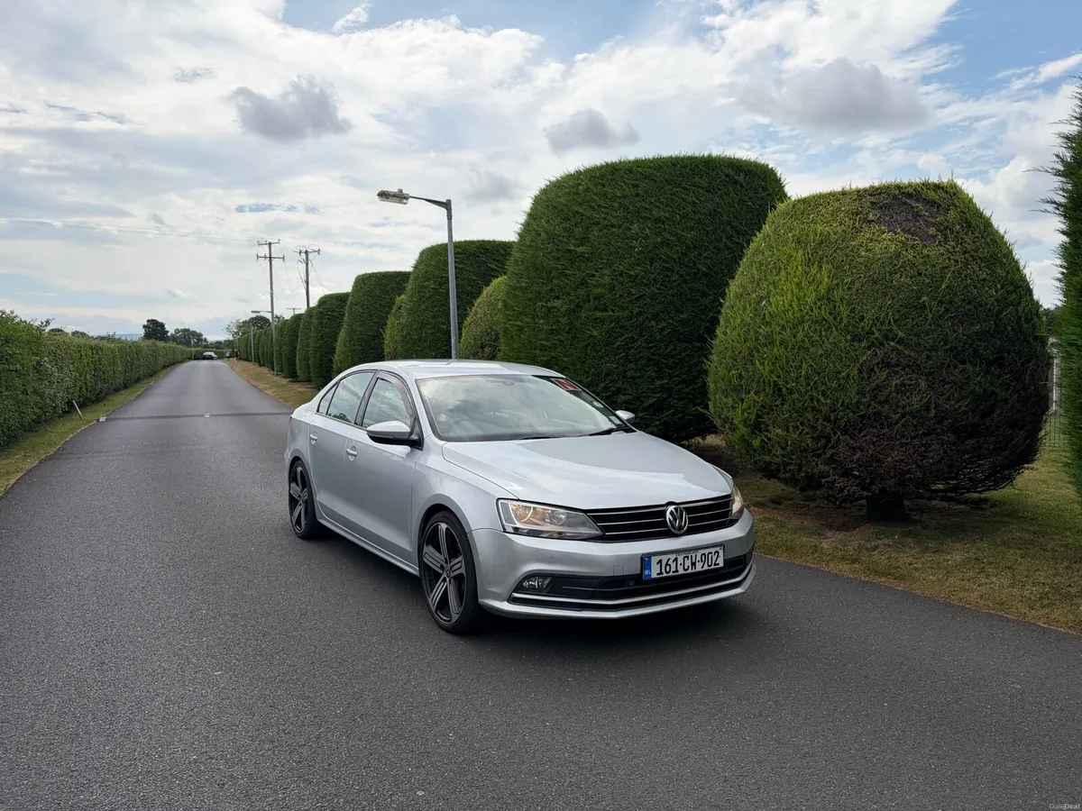 Volkswagen Jetta 2.0TDI - Image 2