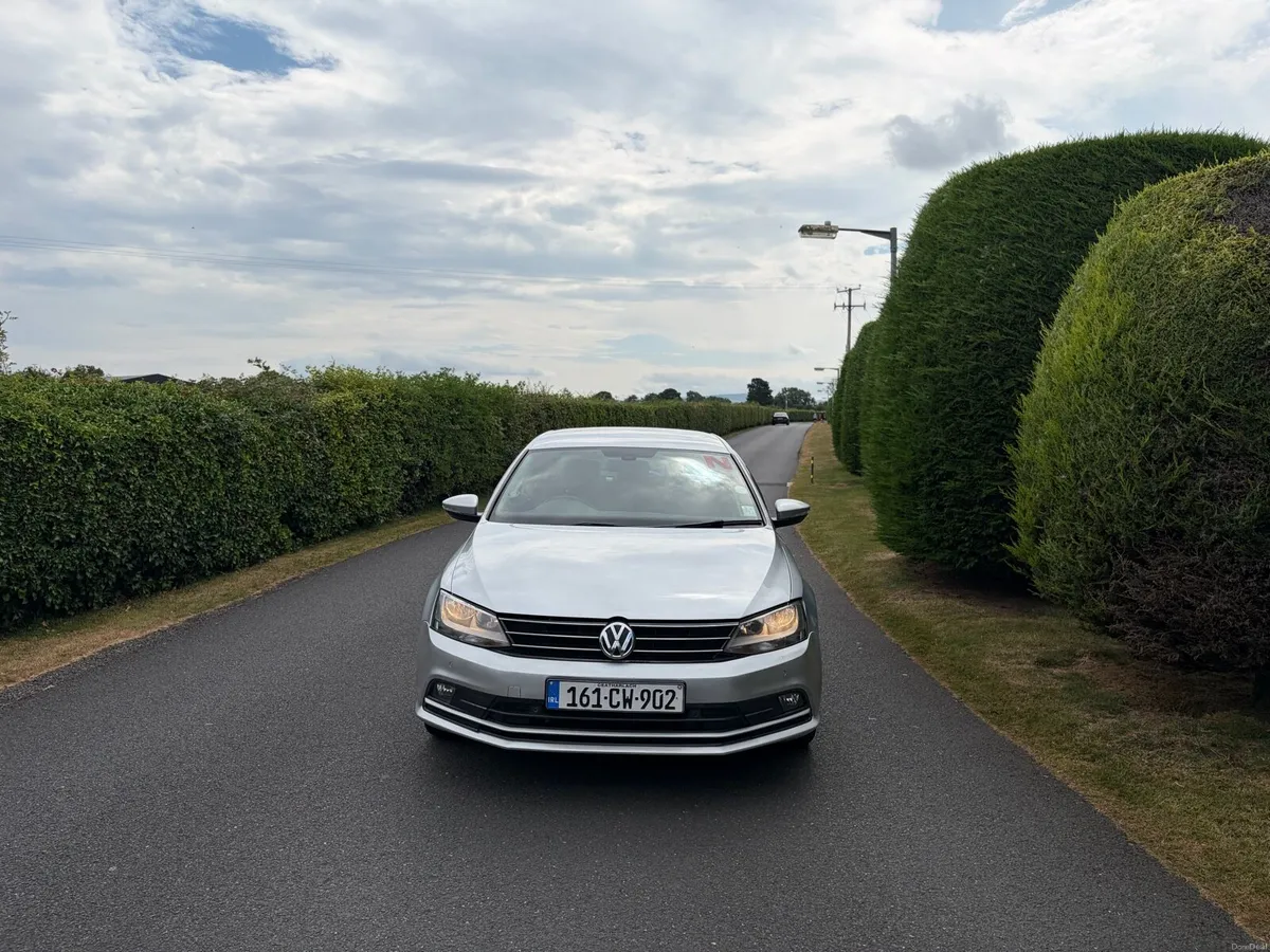 Volkswagen Jetta 2.0TDI - Image 4