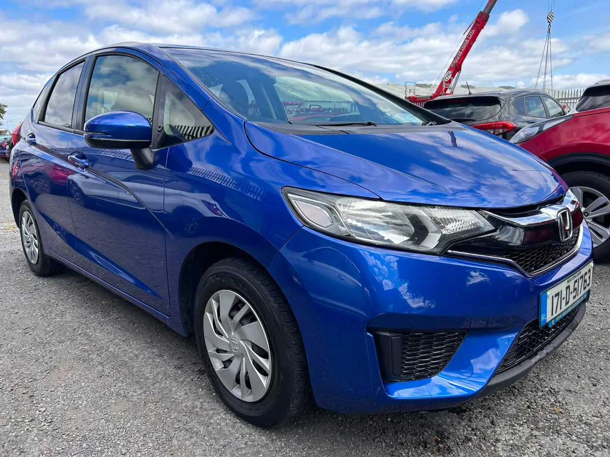 Honda Fit 2017 - Image 3