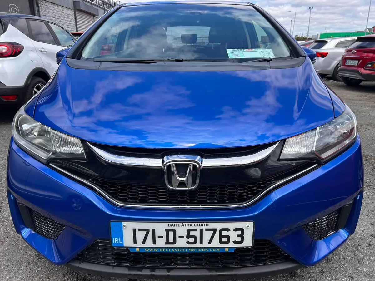 Honda Fit 2017 - Image 6