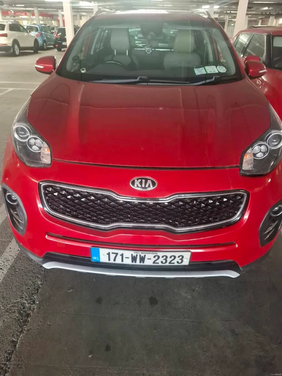 2017 Kia sportage suv - Image 2