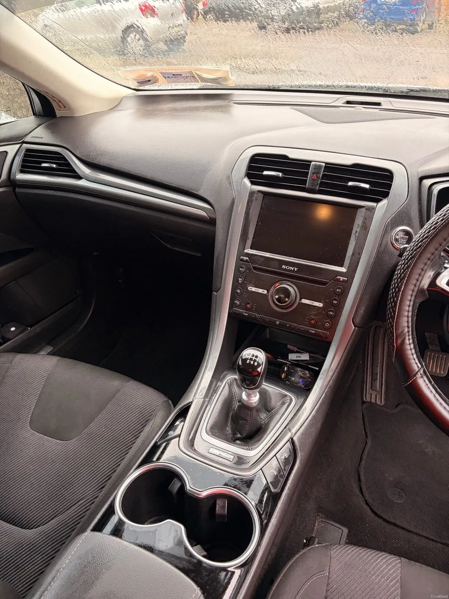 Ford Mondeo - Image 5