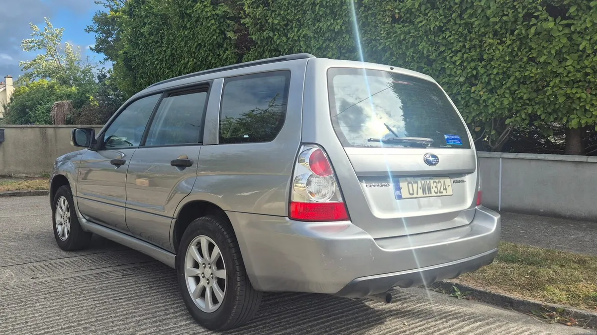 Car - Image 4