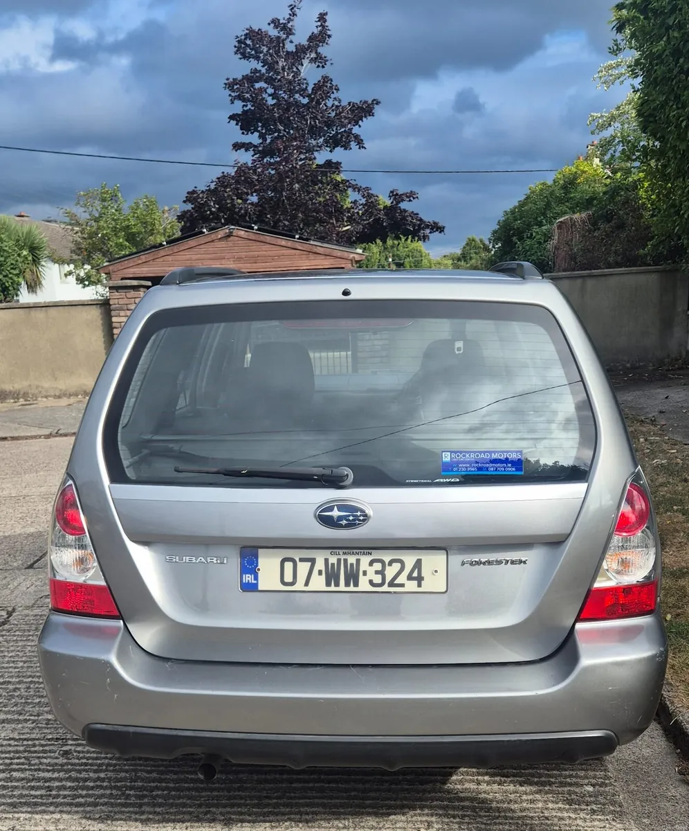 Car - Image 6