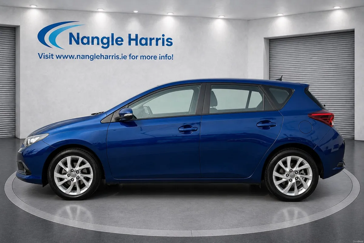 Toyota Auris Fresh NCT 03/28 - Image 2