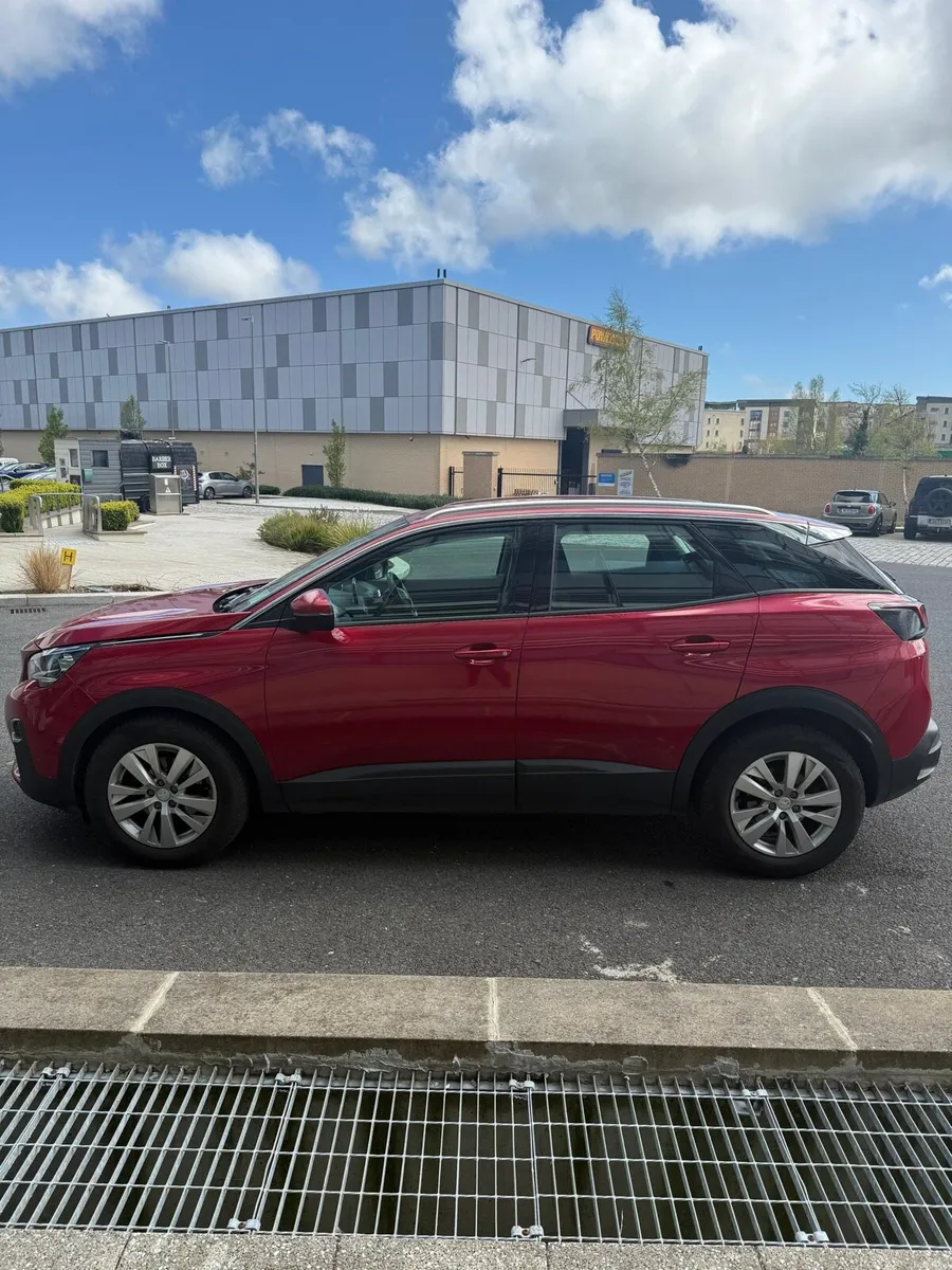 Peugeot 3008 - Image 1