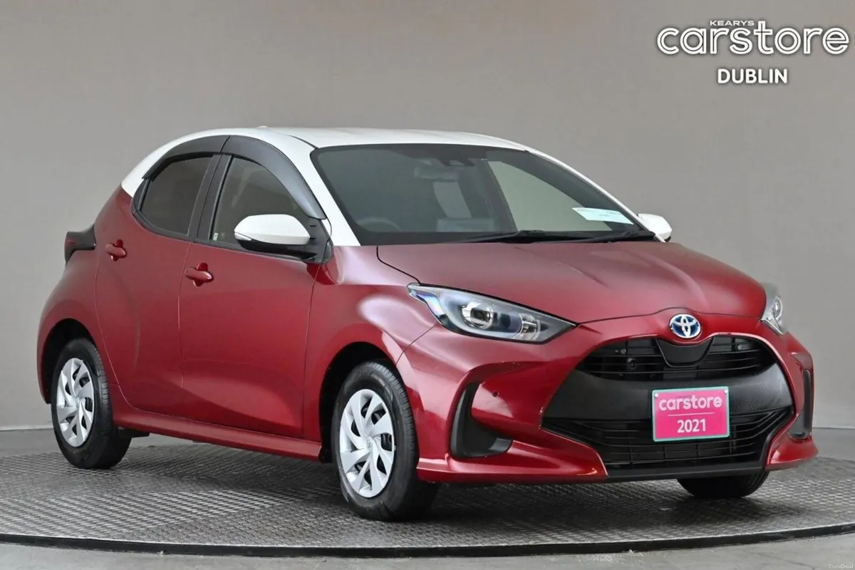 Toyota Yaris 1.5 PETROL HYBRID **BI-TONE ROOF**REV - Image 1