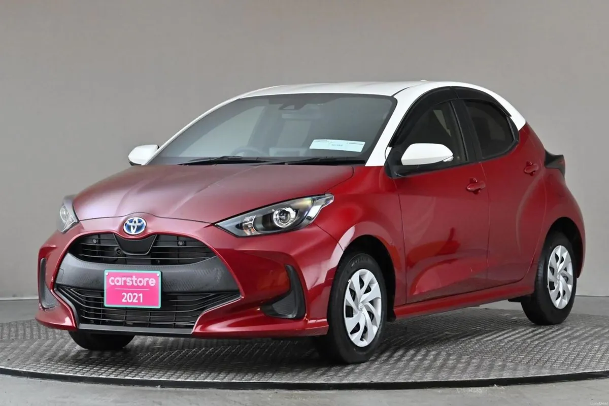 Toyota Yaris 1.5 PETROL HYBRID **BI-TONE ROOF**REV - Image 3